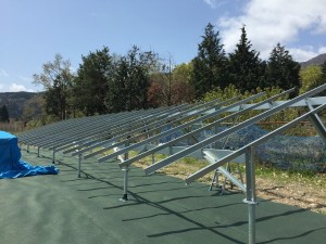 太陽光架台の組立