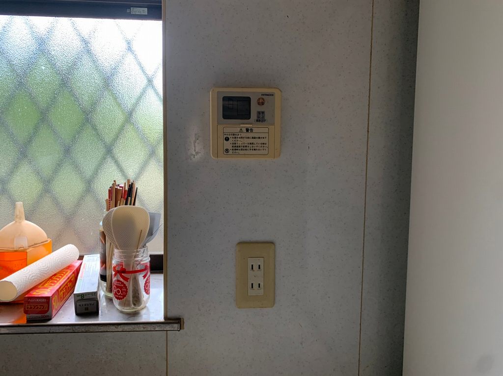 電気温水器の台所リモコン