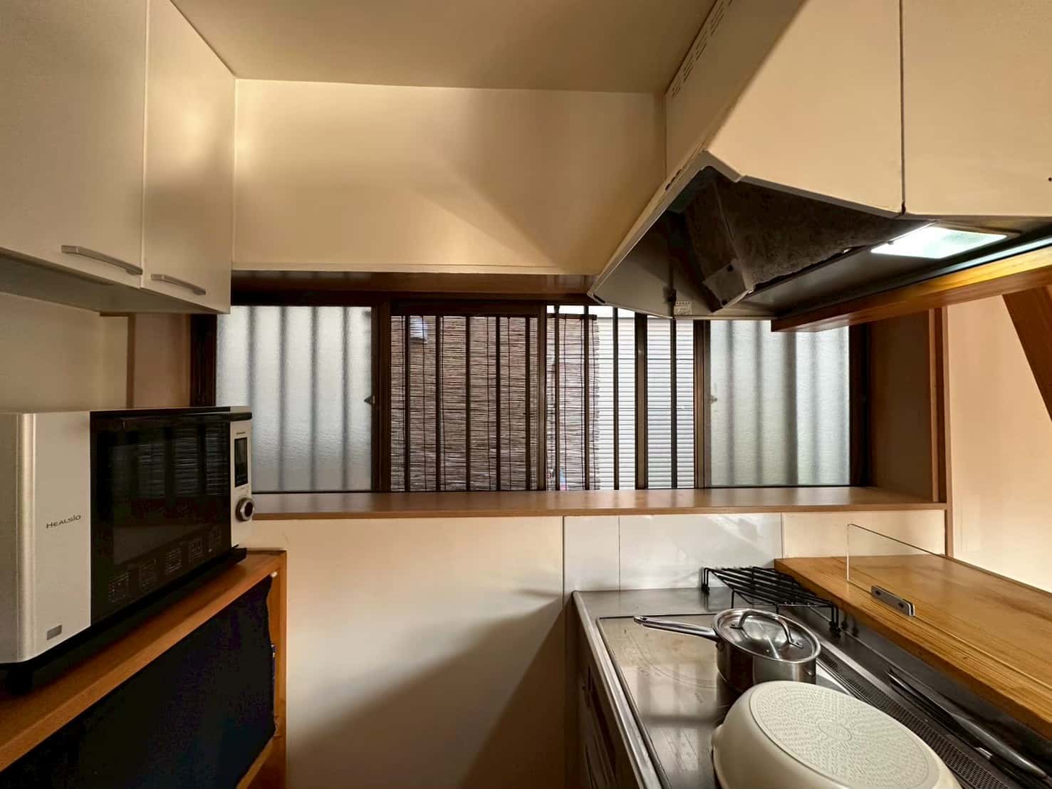 キッチン　内窓工事前